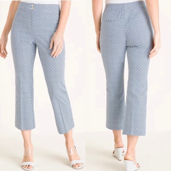 NWT Chicos Secret Stretch Straight Leg Printed Pull On Pants - Picture 1 of 8